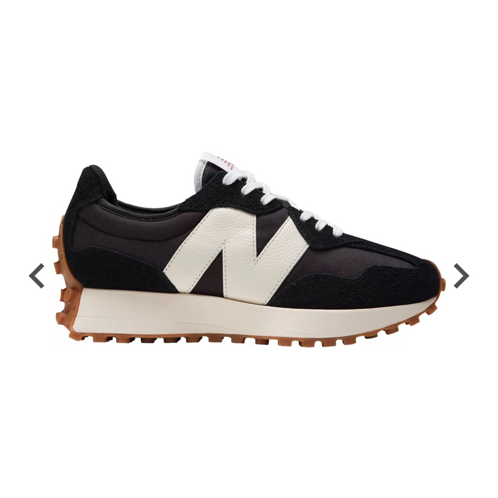 New Balance Womens 327 Sneakers